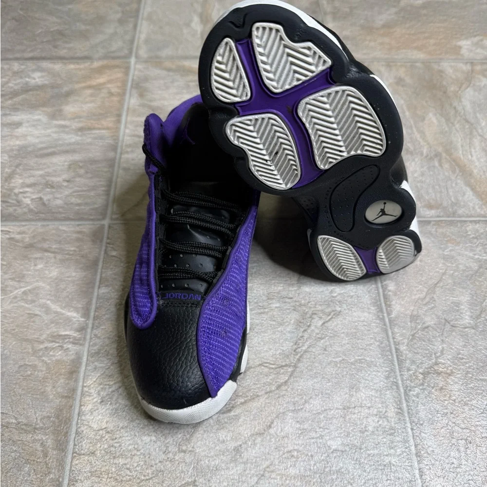 Air Jordan 13 Retro Purple Venom GS Shoe Size 3Y Purple FD4649-501 Preowned - Picture 6 of 7